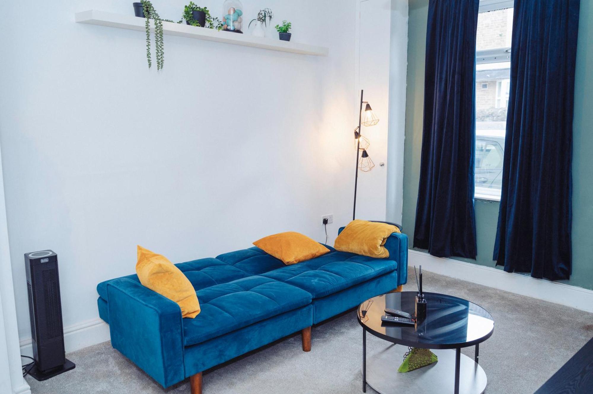 Chic 2 Bedroom